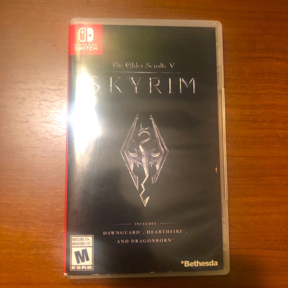 Skyrim Elder Scrolls V Nintendo Switch Game.